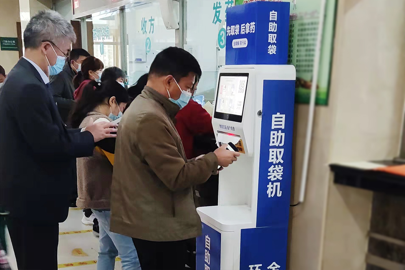 這一年來，自助取袋機(jī)悄然改變著我們的生活